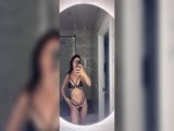 Sexy *
