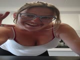 Ass dance peek in the kitchen